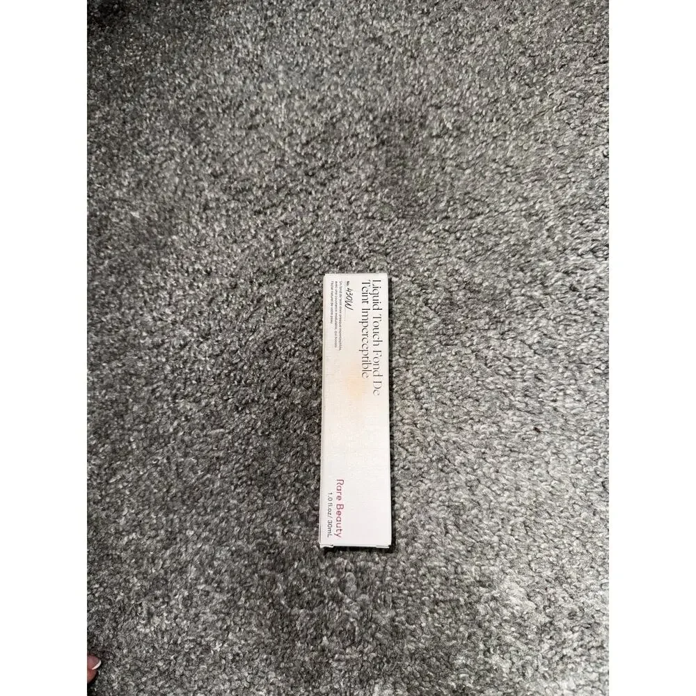 Rare Beauty Liquid Touch Weightless Foundation in 430W - NEW